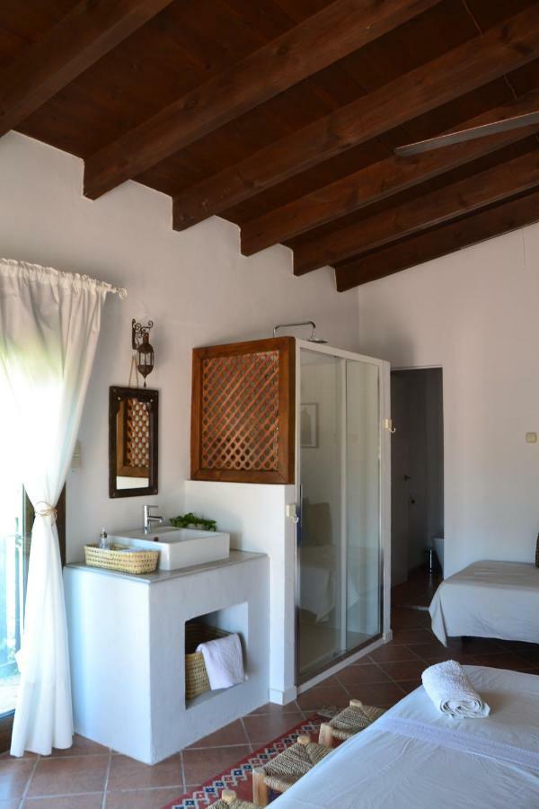 The African House Bed & Breakfast Tolox Exterior photo