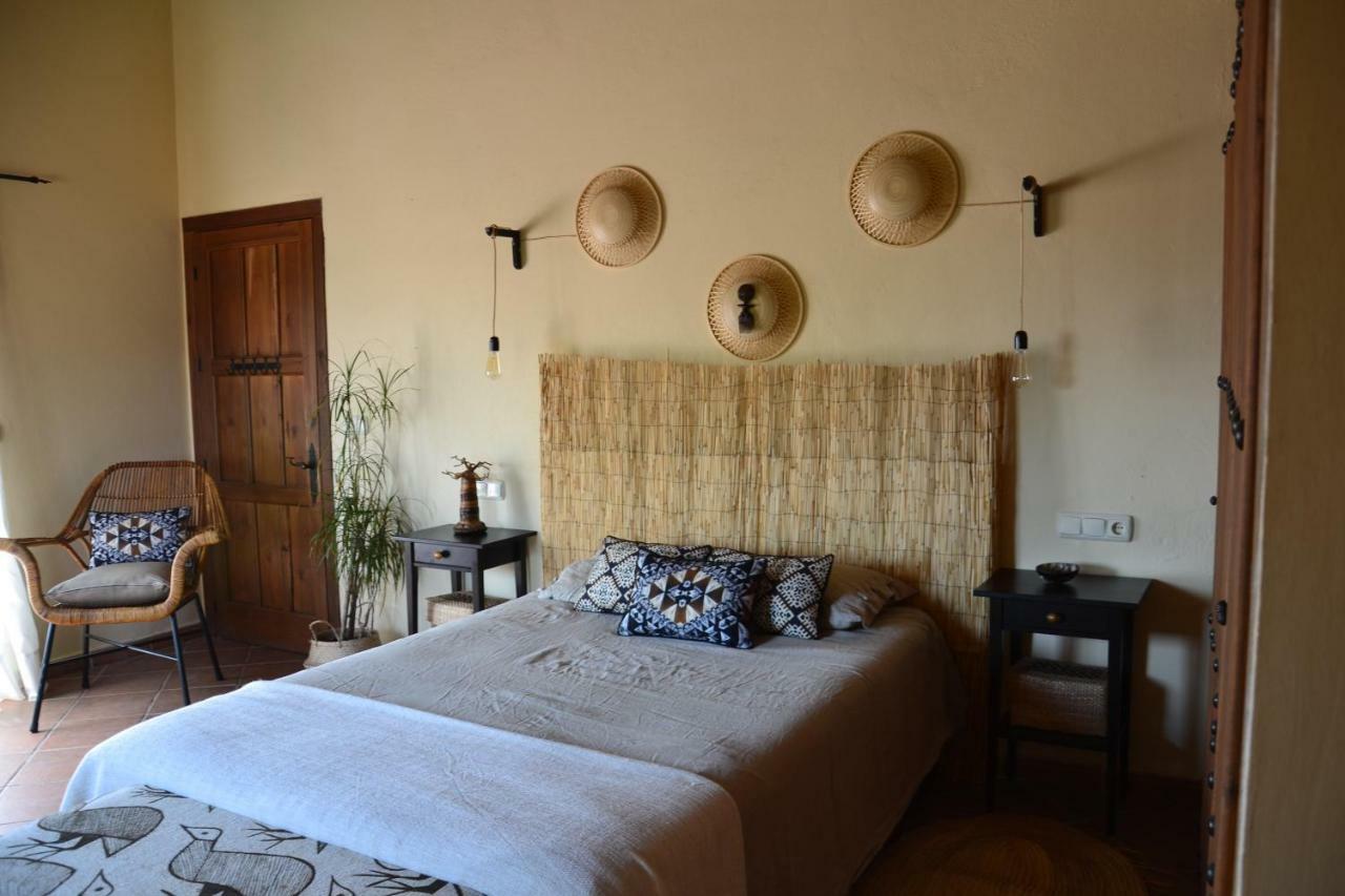 The African House Bed & Breakfast Tolox Exterior photo